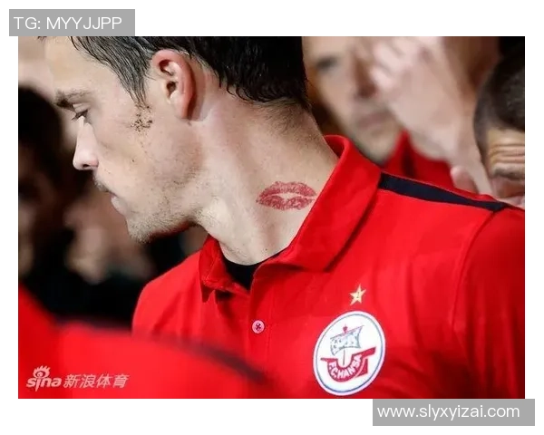 足球明星小纹身的独特魅力与时尚风格解析